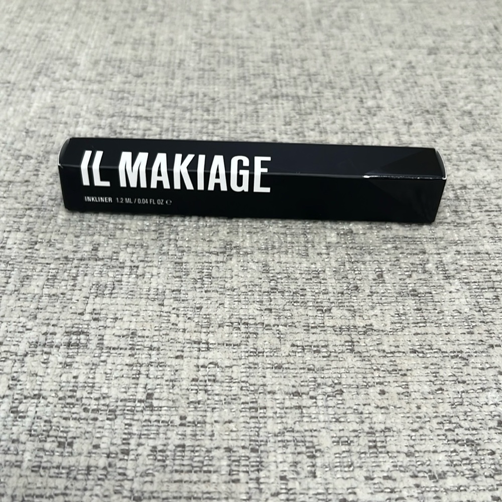 New in Box IL Makiage Inkliner in Black